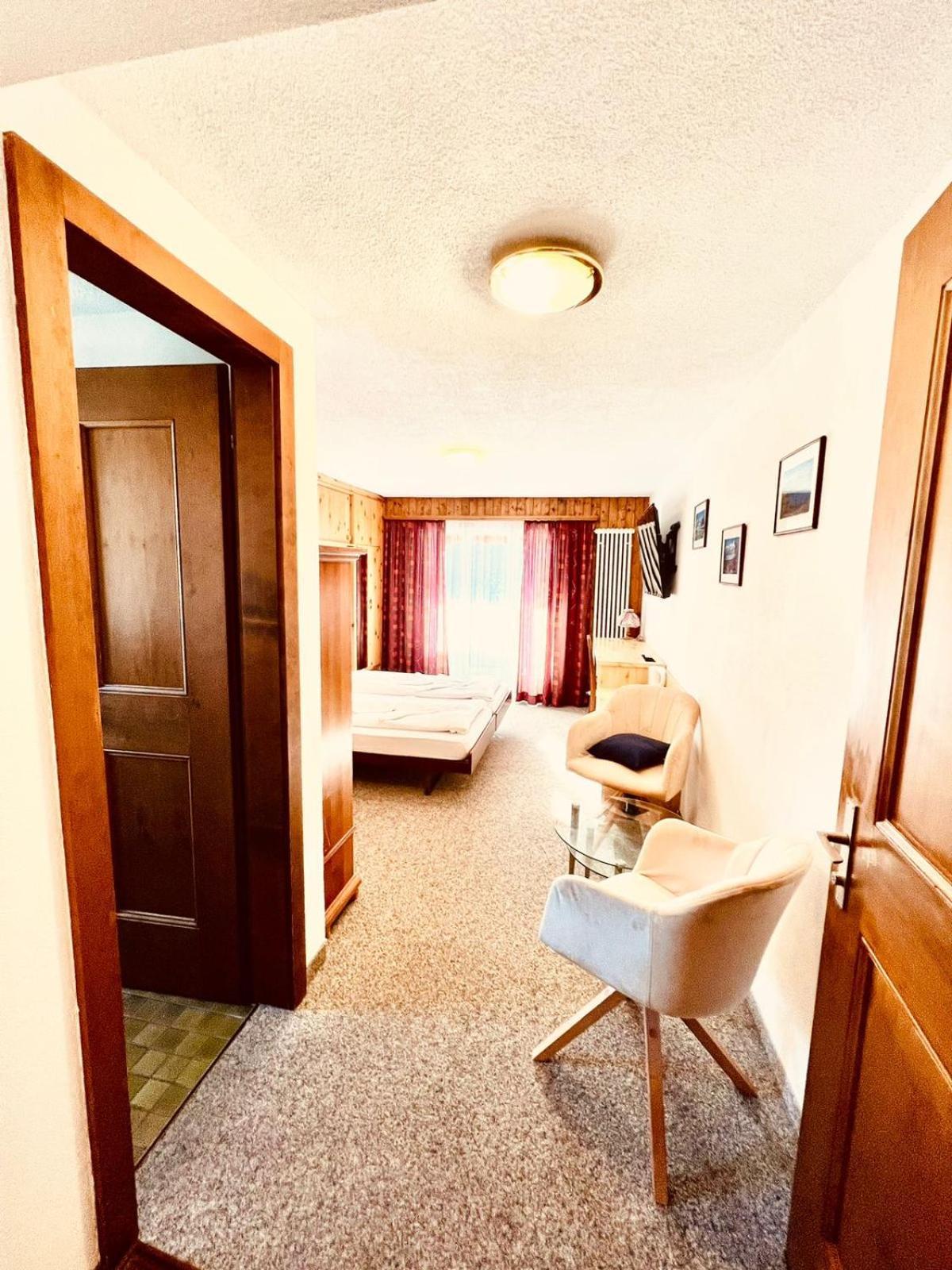 Hotel Old Jnn Klosters Eksteriør billede